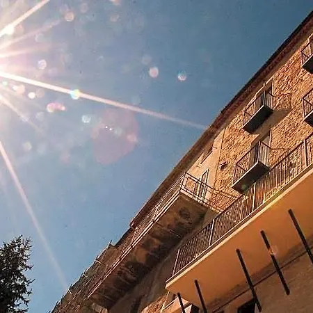 Rocca Contrada Bed and Breakfast 4*