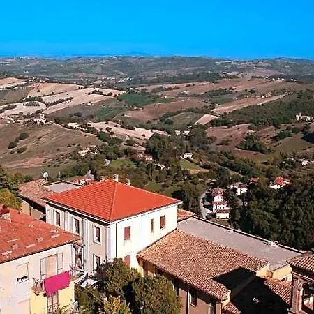 Bed and Breakfast Rocca Contrada 4*