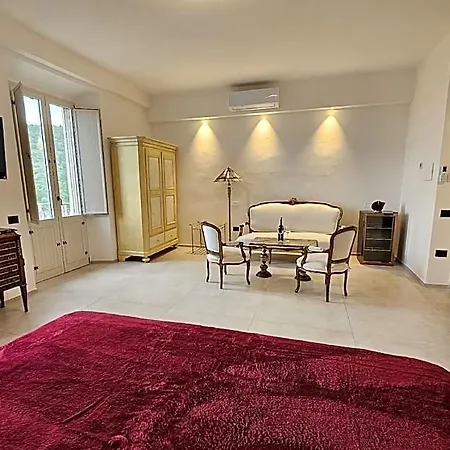 Rocca Contrada Bed and Breakfast 4*