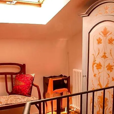 Rocca Contrada Bed and Breakfast 4*