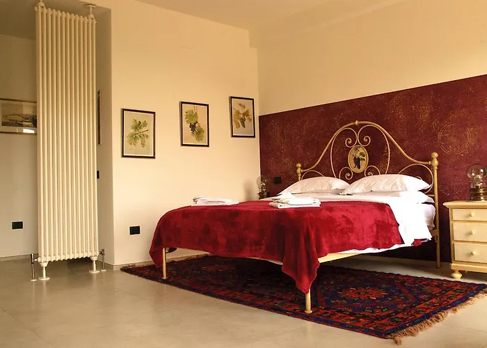 Bed & Breakfast Rocca Contrada 4*