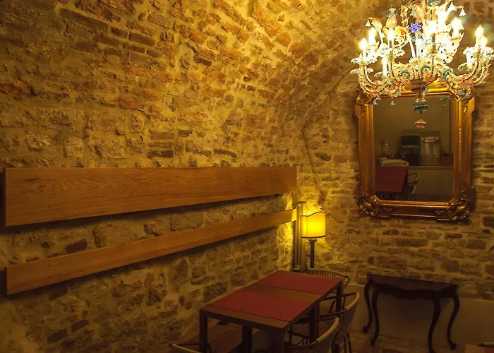 Rocca Contrada Bed & Breakfast